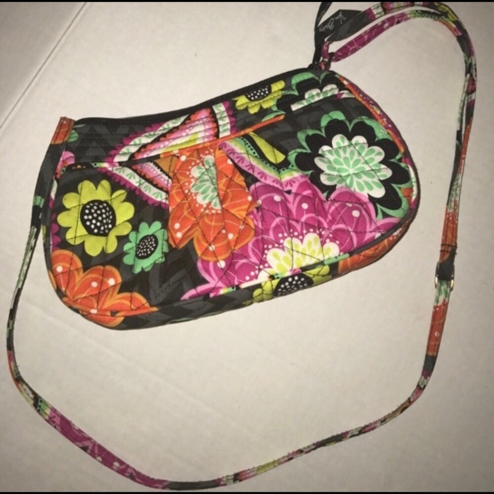 VERA BRADLEY PURSE WITH LONG ADJUSTABLE